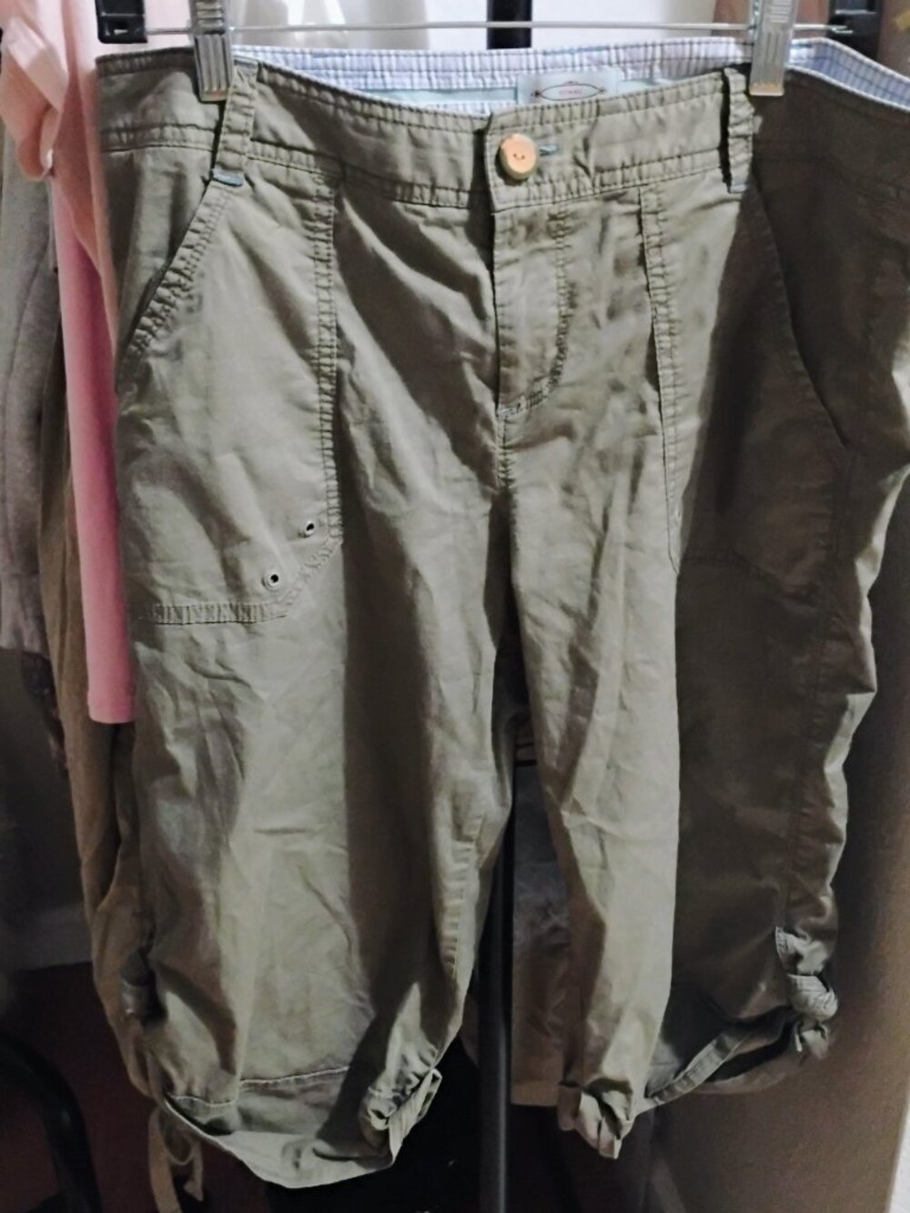 Sitwell Army Green Capris